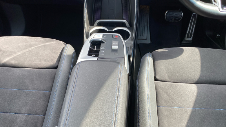 BMW iX1 230kW xDrive30 M Sport 65kWh 5dr Auto Electric Estate